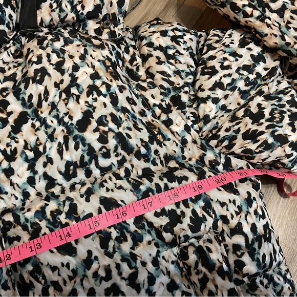 Core 10 Insulate Puffer Hooded Jacket Size S NWT - Picture 5 of 9